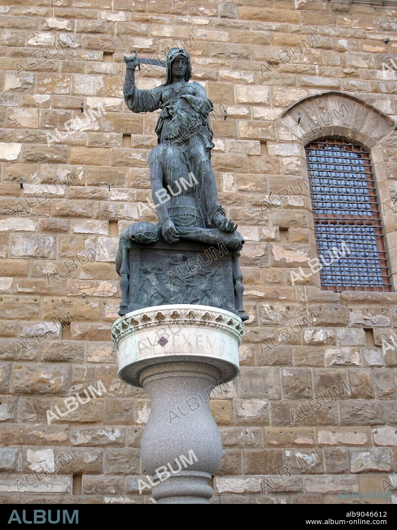 Copy of Judith and Holofernes, by Donatello. A sculpture outside of the entrance to the Palazzo Vecchio. Town hall of Florence, Italy. The original bronze sculpture by Donatello was made in 1460, but replaced by a bronze copy in the late 20th century. The original is the only surviving signed work by Donatello.