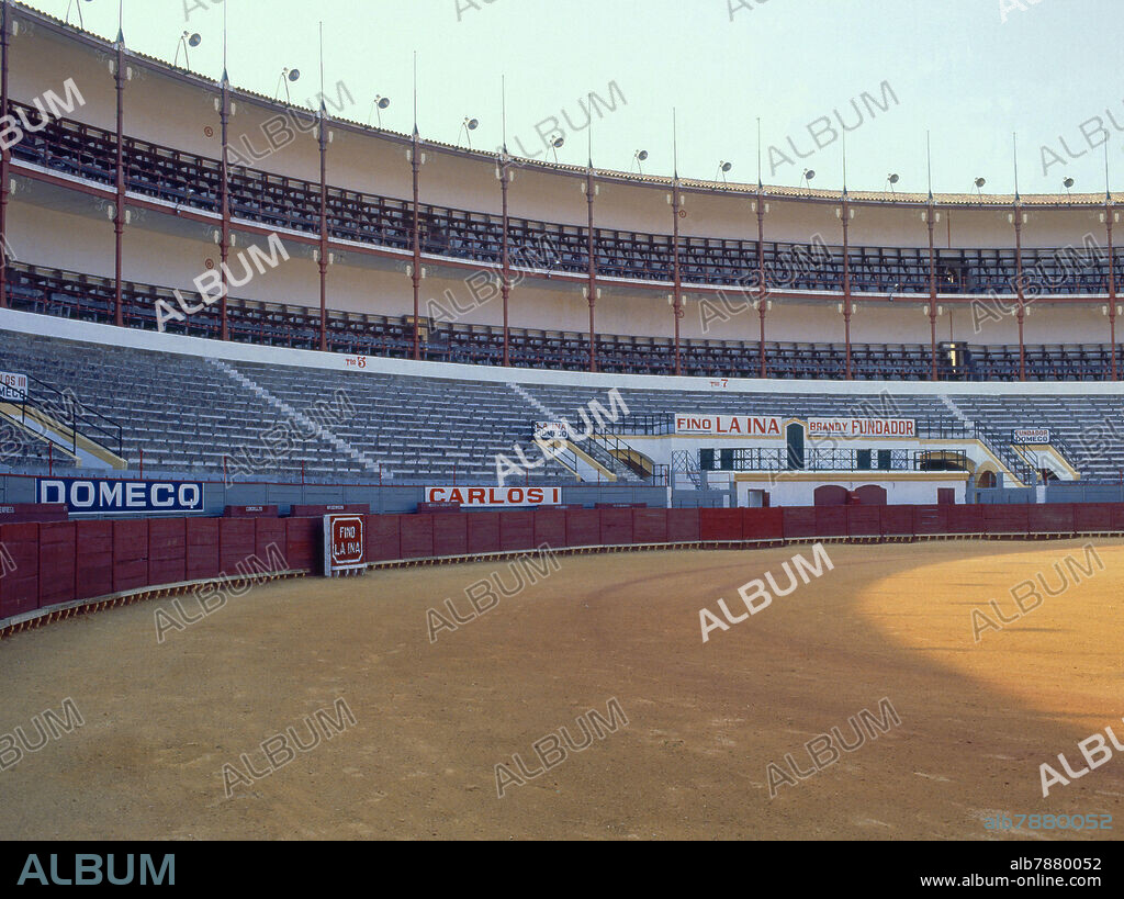 TENDIDO DE SOMBRA DE LA PLAZA DE TOROS DEL PUERTO DE SANTA MARIA INAUGURADA EN 1880.