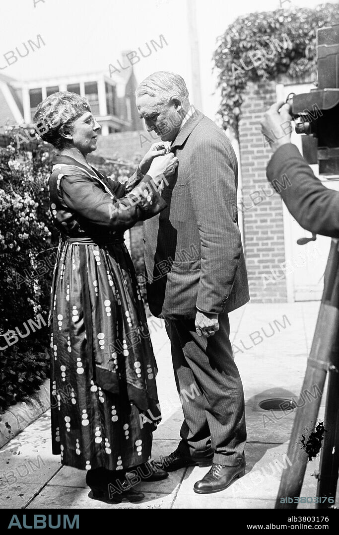 Warren Gamaliel Harding (November 2, 1865 - August 2, 1923) was the 29th President of the United States (1921-23). Florence Mabel Kling Harding (August 15, 1860 - November 21, 1924) Florence Kling DeWolfe was a divorcee, 5 years Harding's senior, and the mother of a young son, Marshall Eugene DeWolfe. Her father had soundly condemned her first marriage, to an alcoholic. He had disowned her, but her mother had remained loyal and supportive. She pursued Harding persistently, until he reluctantly proposed. Incensed by his daughter's decision to marry Harding, Amos Kling prohibited his wife from attending the wedding and refused to speak to his daughter or son-in-law for 8 years. The couple was complementary, with Harding's affable personality balancing his wife's no-nonsense approach to life. She has been credited with helping Harding achieve more than he might have alone; some have speculated that she pushed him all the way to the White House. Early in their marriage, Harding bestowed on her the lasting nickname "Duchess" as a nod to the imperious persona she shared with her father.