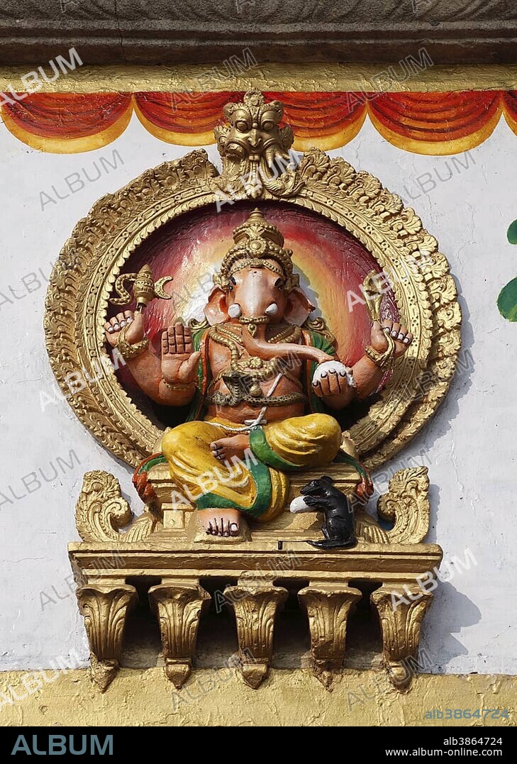 Ganesh figure on Sri Chamundeshwari Temple, Chamundi Hill, Mysore, Karnataka, South India, India, South Asia, Asia
