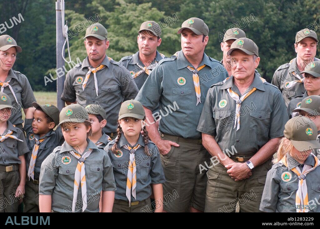 TRAVOLTA JOHN y ROBIN WILLIAMS. JOHN TRAVOLTA y ROBIN WILLIAMS en DOS CANGUROS MUY MADUROS, 2009 (OLD DOGS), dirigida por WALT BECKER. Copyright WALT DISNEY PICTURES.