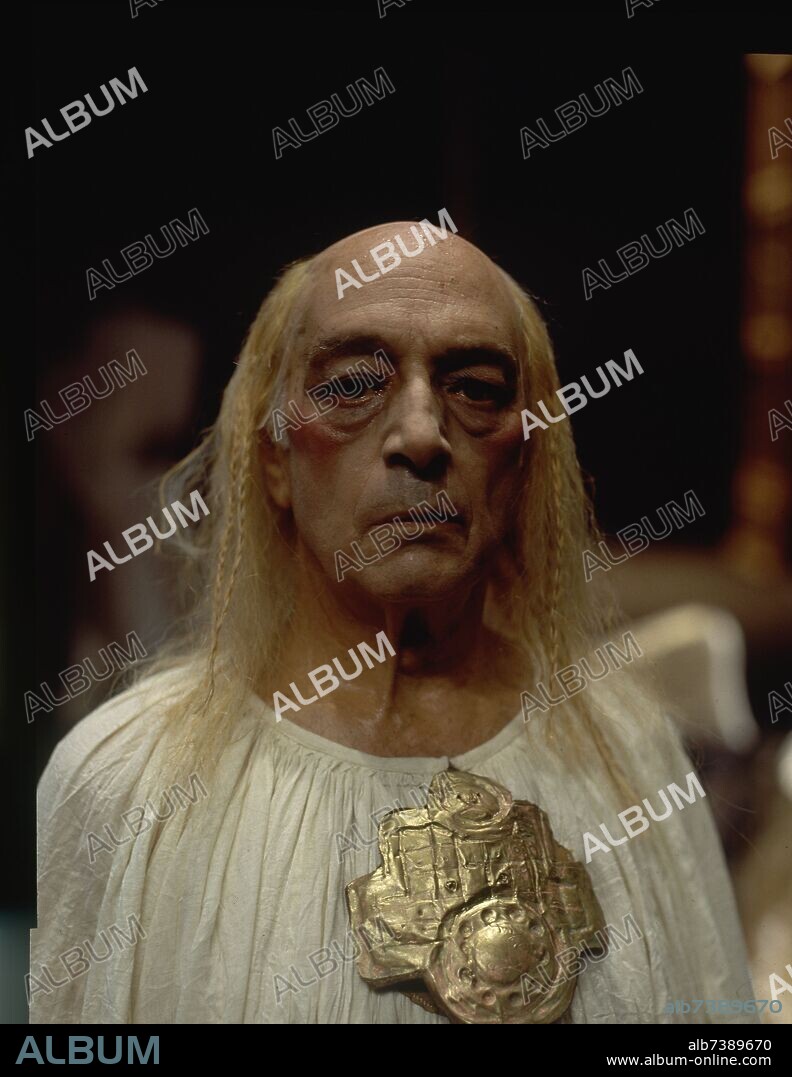 JOSE TAMAYO. JOSE MARIA RODERO INTERPRETANDO A ENRIQUE IV - ADAPTACION DE LA NOVELA DE PIRANDELLO.