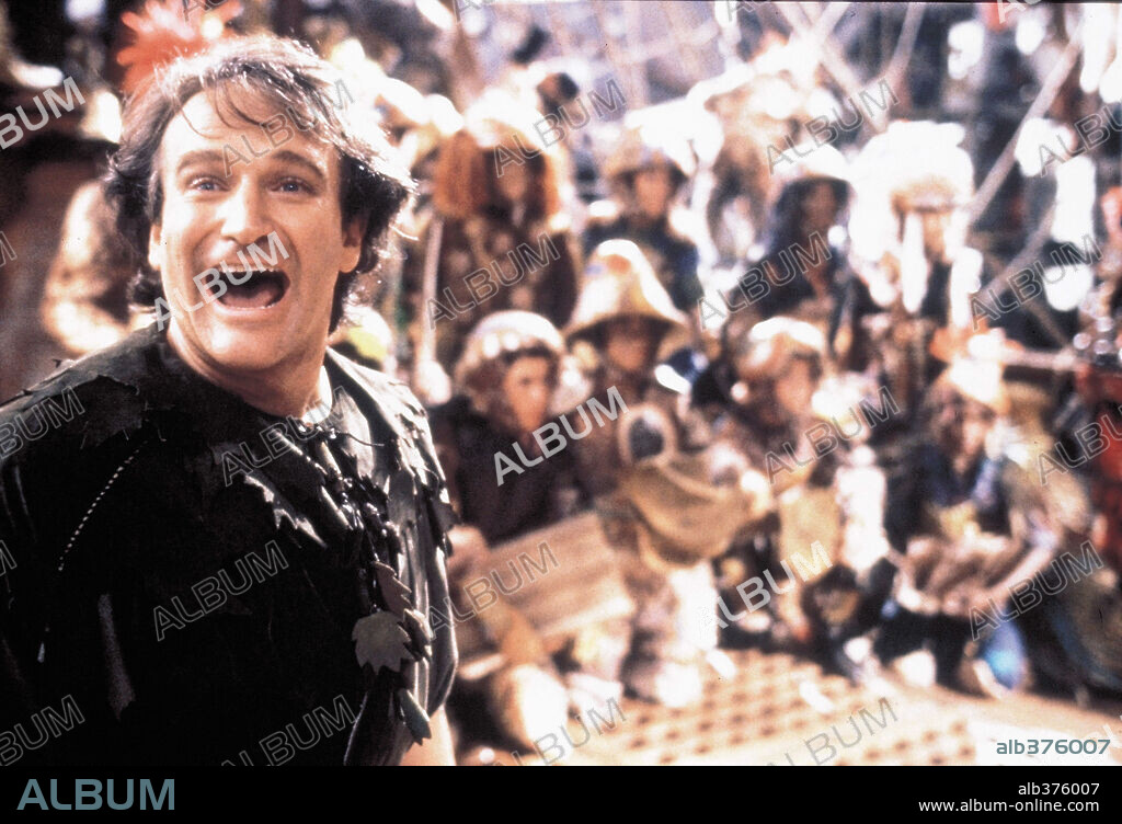 ROBIN WILLIAMS in HOOK, 1991, directed by STEVEN SPIELBERG. Copyright COLUMBIA TRI STAR.