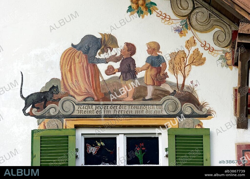 House of Marie Matt Field, Lüftlmalerei with scene from the fairy tale "Hansel and Gretel", Oberammergau, Upper Bavaria, Bavaria, Germany