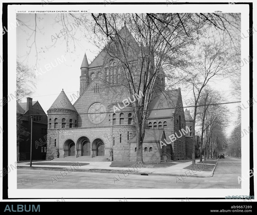First Presbyterian Church and First Unitarian Church, Woodward Avenue, Detroit, Mich., c1906.