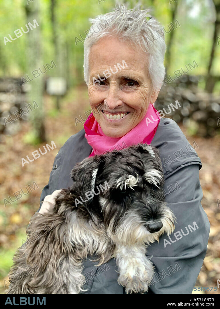 MERCEDES MILA en SCOTT Y MILA, 2019. Copyright Zanskar Producciones.