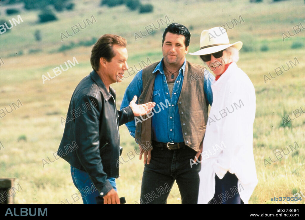 DANIEL BALDWIN, JAMES WOODS and JOHN CARPENTER in VAMPIRES, 1998, directed by JOHN CARPENTER. Copyright COLUMBIA TRI STAR / Cortesía.