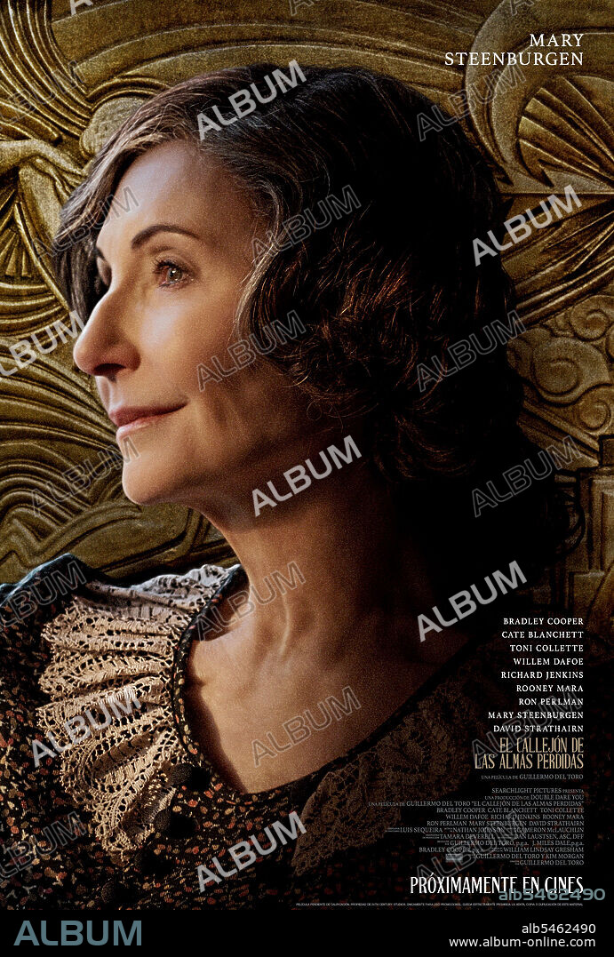MARY STEENBURGEN en EL CALLEJON DE LAS ALMAS PERDIDAS, 2021 (NIGHTMARE ALLEY), dirigida por GUILLERMO DEL TORO. Copyright Fox Searchlight Pictures/Double Dare You (DDY).