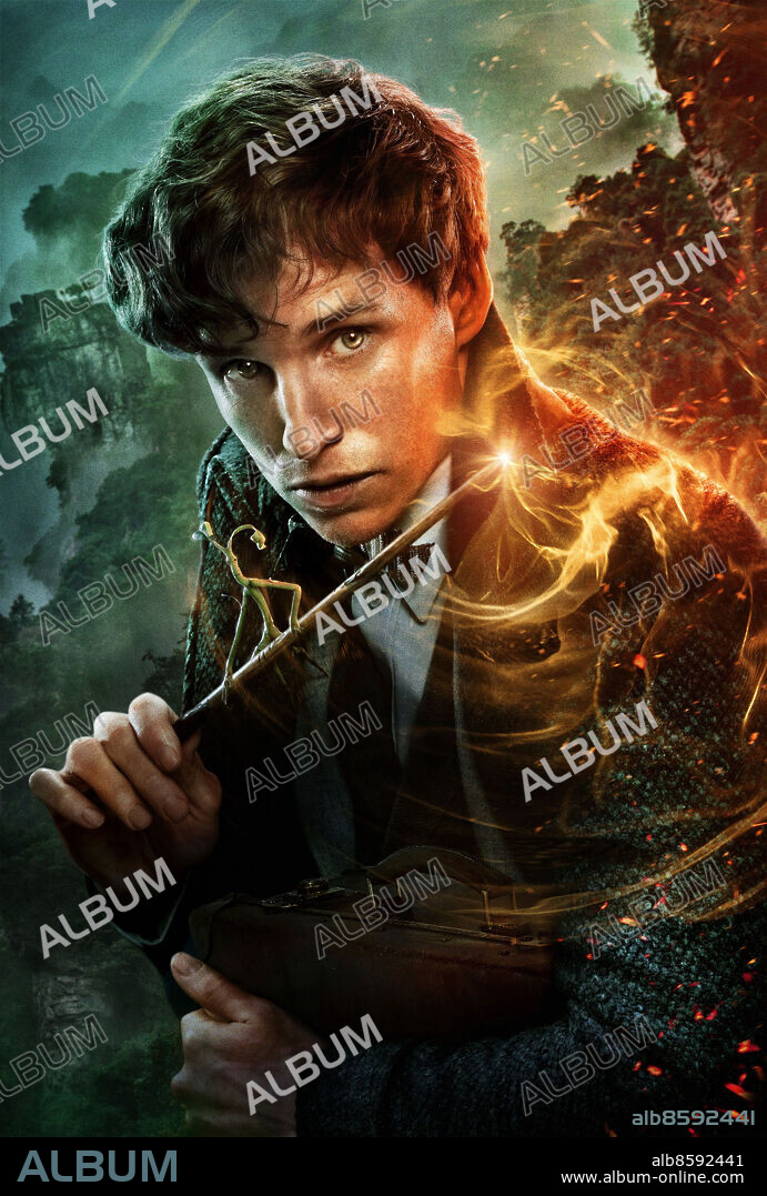 EDDIE REDMAYNE en ANIMALES FANTASTICOS: LOS SECRETOS DE DUMBLEDORE, 2022 (FANTASTIC BEASTS: THE SECRETS OF DUMBLEDORE), dirigida por DAVID YATES. Copyright WARNER BROS.