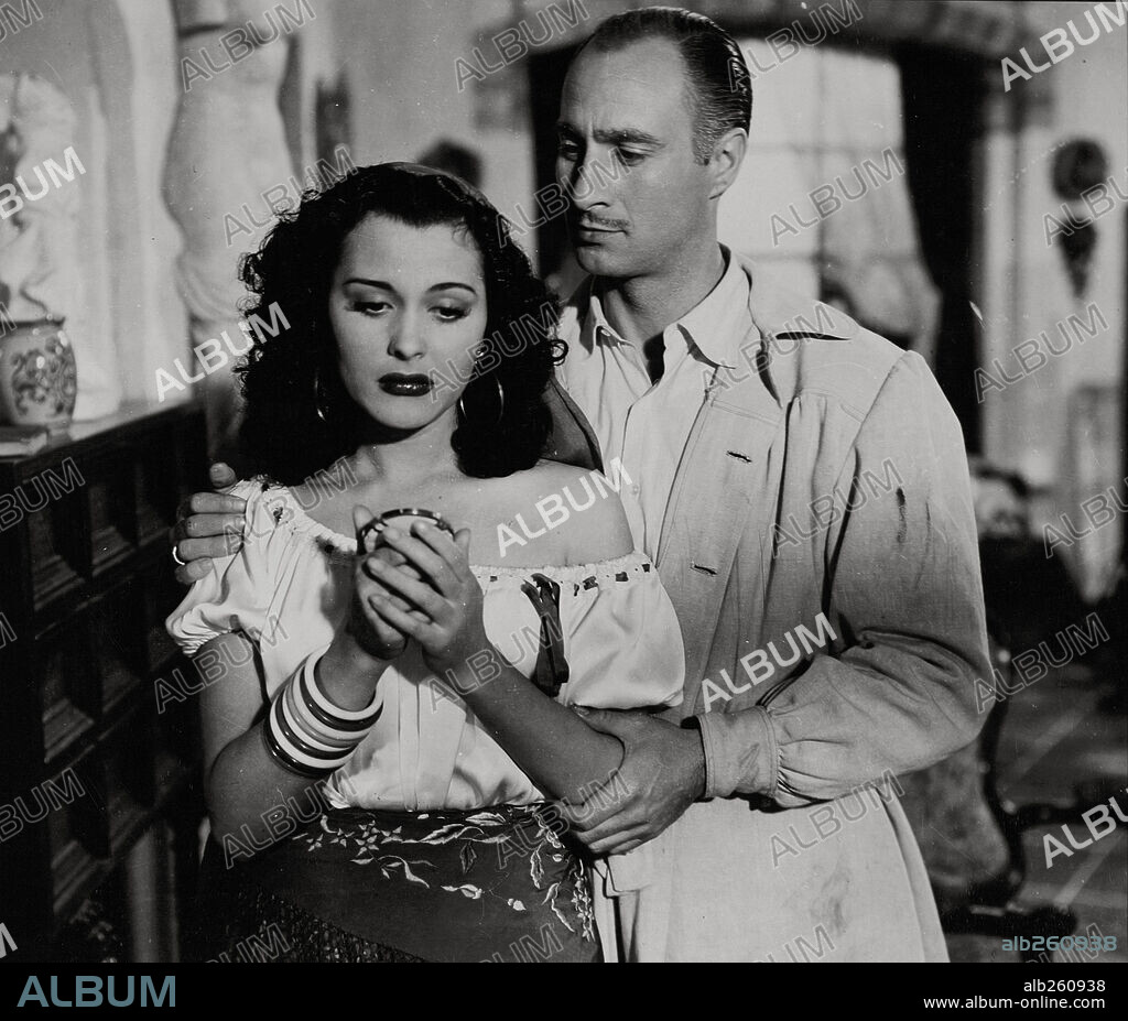 ALFREDO MAYO y PAQUITA RICO en DEBLA, LA VIRGEN GITANA, 1951, dirigida por RAMON TORRADO.