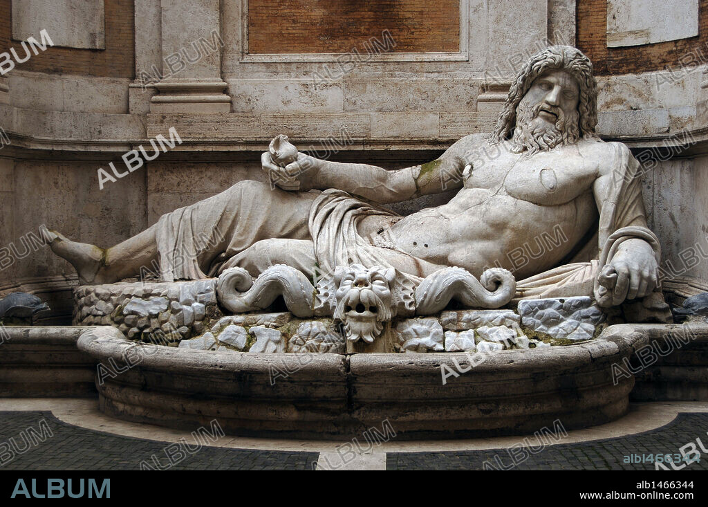 ARTE ROMANO. ITALIA. ESTATUA DE "MARFORIO". Siglos I-II. Procede de Roma. Palacio Nuevo. Museos Capitolinos. Roma.