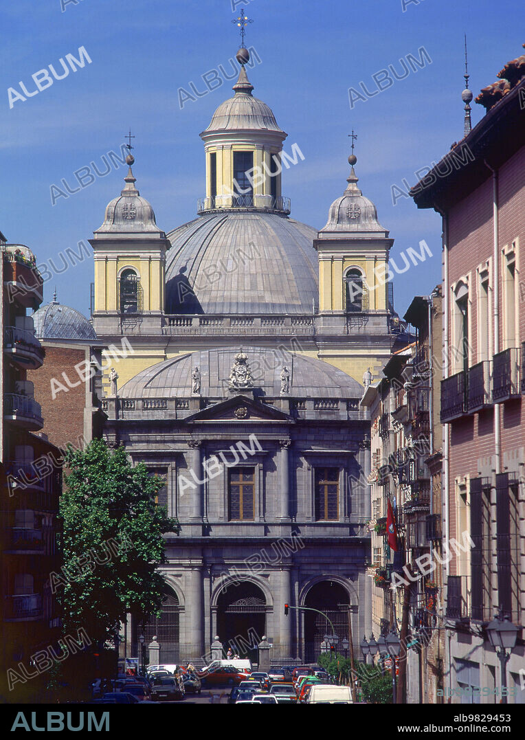 FRANCESCO SABATINI. EXTERIOR-VISTA DE LA FACHADA.