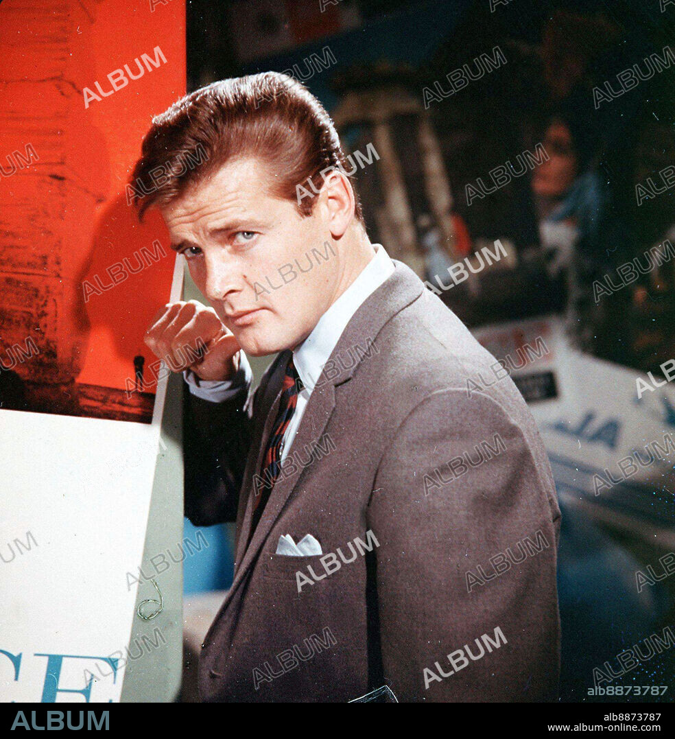 ROGER MOORE in THE SAINT, 1962, unter der Regie von LESLIE NORMAN und ROY WARD BAKER. Copyright ITC/BARMORE/NEW WORLD PROD.