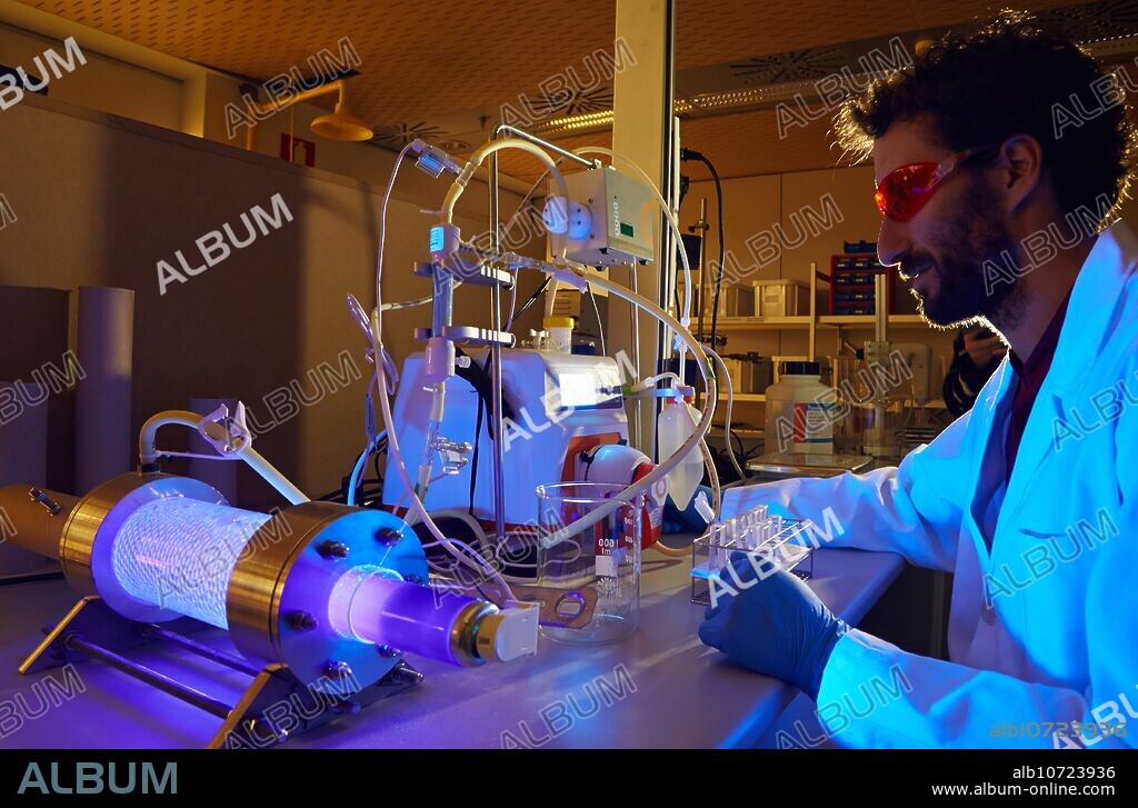 Photocatalytic slurry reactor. Laboratory. Energy and Environment Division. Tecnalia Research and Innovation. Derio. Bizkaia. Basque Country. Spain. Europe.