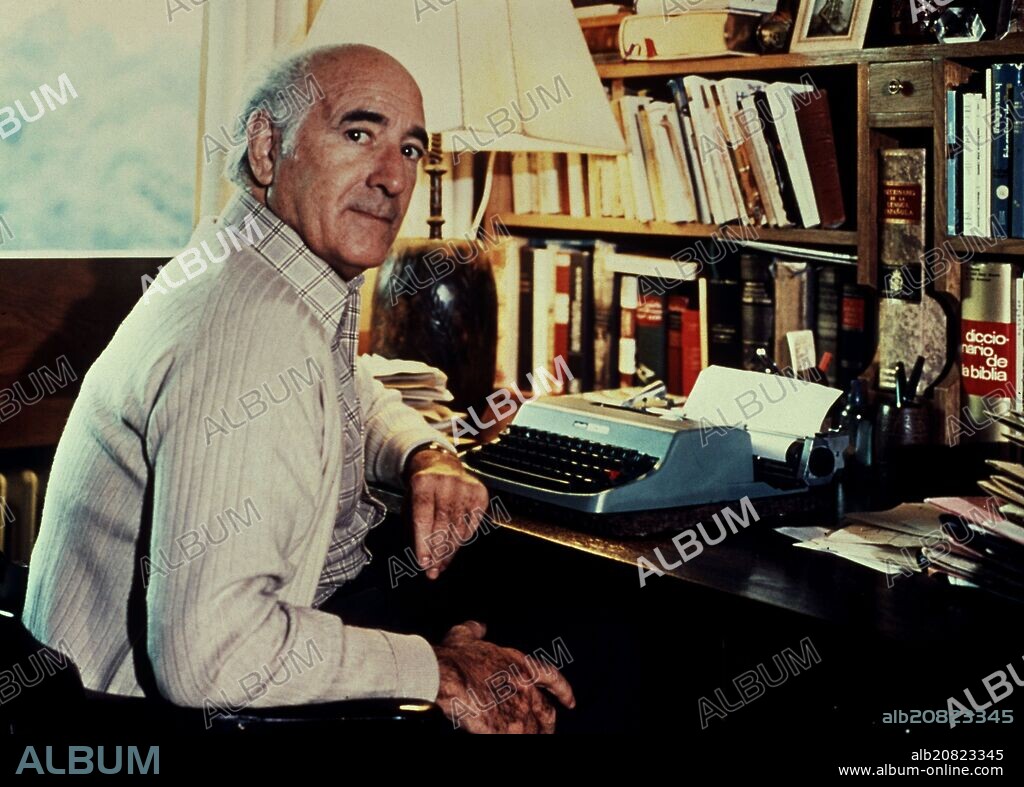 JOSE MARIA GIRONELLA (1917-2003) ESCRITOR GERUNDENSE.