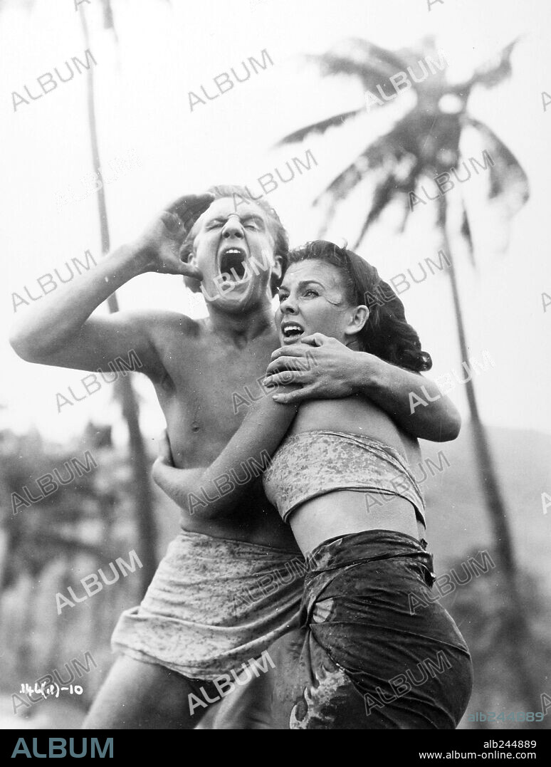 DONALD HOUSTON and JEAN SIMMONS in THE BLUE LAGOON, 1949, directed by FRANK LAUNDER. Copyright RANK.