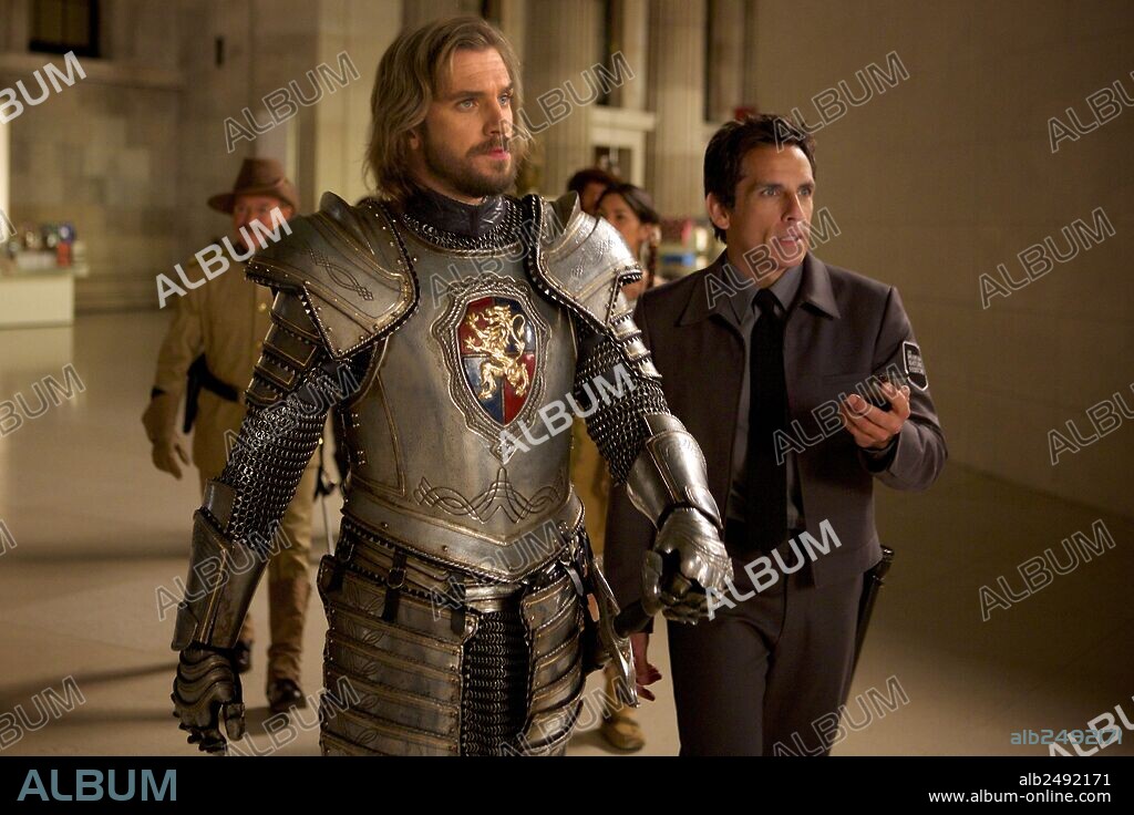 BEN STILLER y DAN STEVENS en NOCHE EN EL MUSEO 3: EL SECRETO DEL FARAÓN, 2014 (NIGHT AT THE MUSEUM: SECRET OF THE TOMB), dirigida por SHAWN LEVY. Copyright 1492 PICTURES/21 LAPS ENTERTAINMENT/TWENTIETH CENTURY FOX.