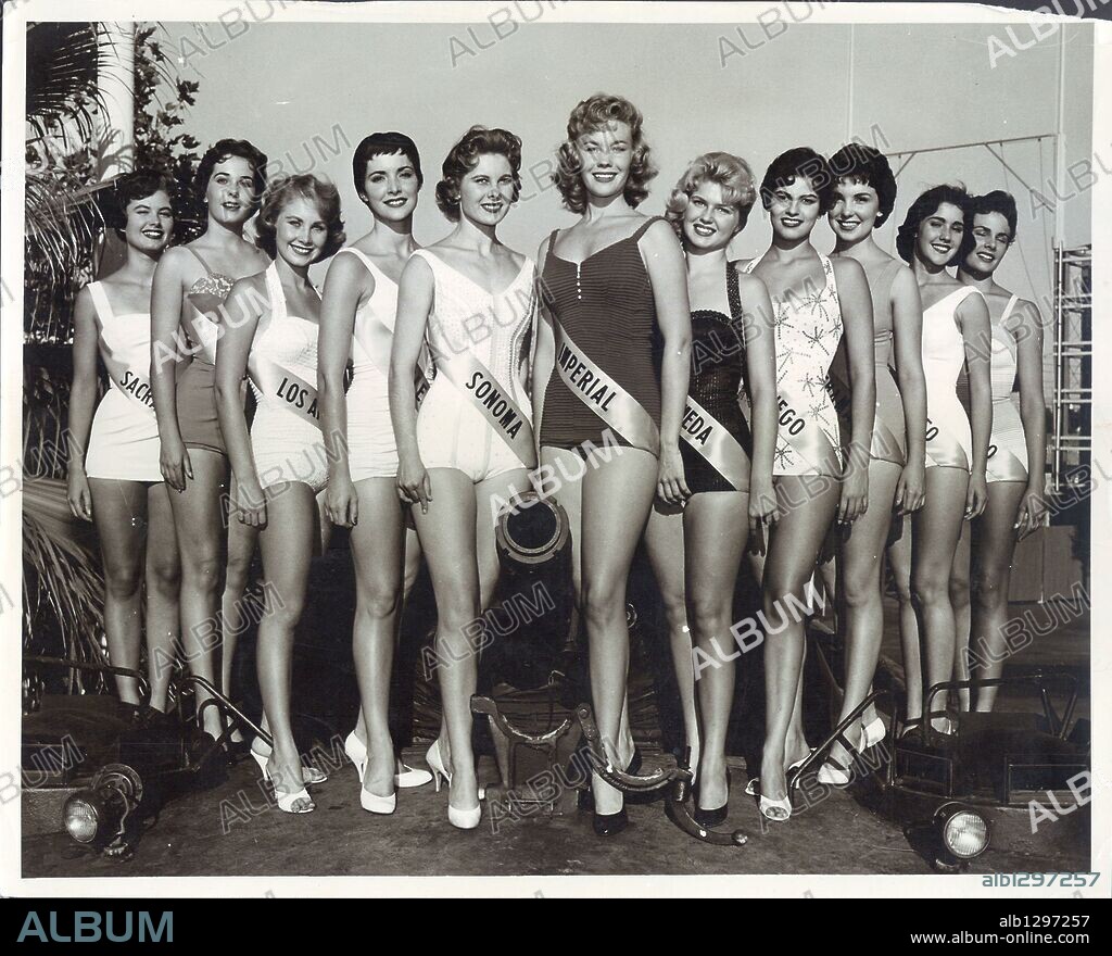 Aug 01, 1957 - San Diego, California, USA - RAQUEL WELCH, once considered one of the world's sexiest women, only placed second in the Miss Southern California pageant. The teenager circa 1957, then known as Jo Raquel Tejada, is fourth from the right. (exact date unknown. 01/08/1957