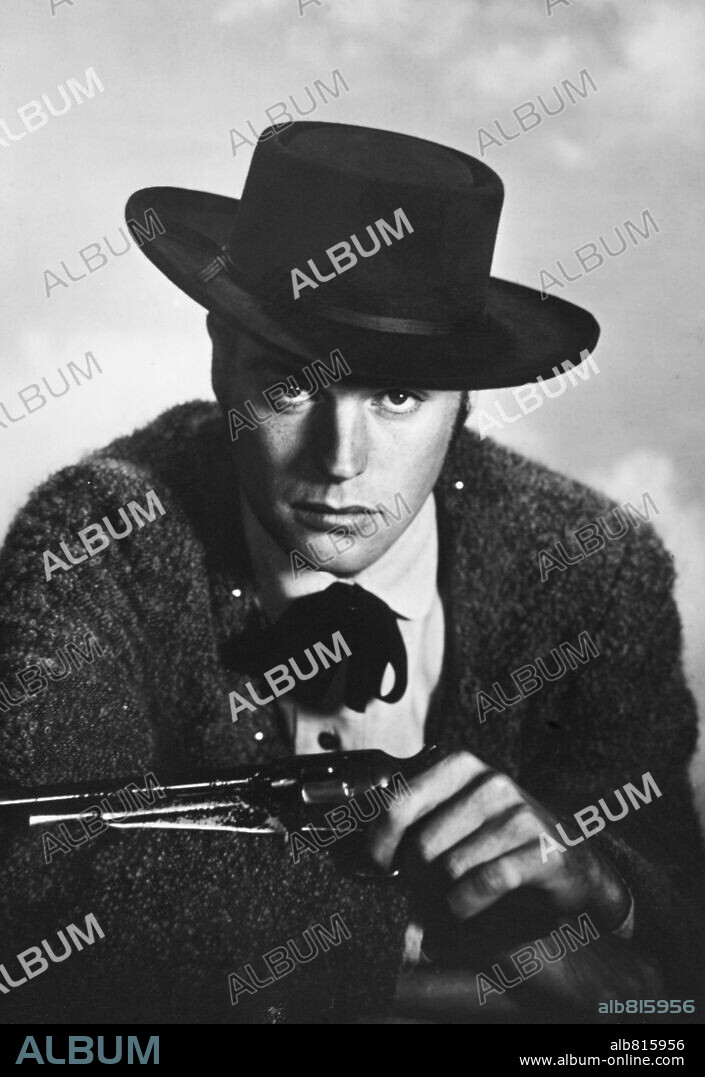 ROBERT WAGNER en LA VERDADERA HISTORIA DE JESSE JAMES, 1957 (THE TRUE STORY OF JESSE JAMES), dirigida por NICHOLAS RAY. Copyright 20TH CENTURY FOX.