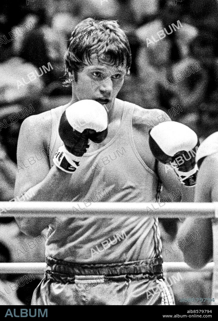 ARKIV MOSKVA 1980-07-29. Den svenske boxaren Anders "Lillen" Eklund i sin förlustmatch mot ungraren István Lévai i tungvikt (+81 kg) vid de olympiska sommarspelen i Moskva, Sovjetunionen, 29:e juli 1980. Lillen förlorade med 4-1 och fick syna golvet en gång.. Foto: Jan Collsiöö / TT / Kod: 1001.