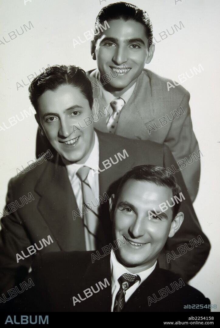 ZORI SANTOS Y CODESO. ACTORES COMICOS DE LA REVISTA MUSICAL ESPAÑOLA. FOTO PROMOCIONAL AÑO 1960.