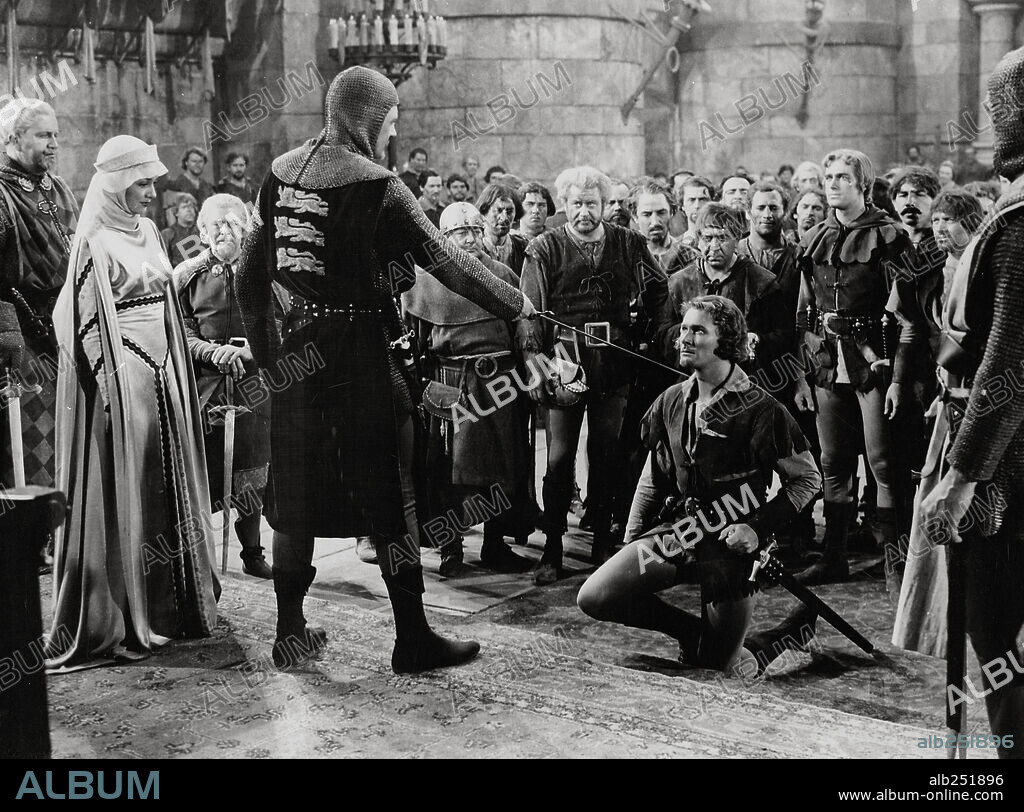 ERROL FLYNN en ROBIN DE LOS BOSQUES, 1938 (THE ADVENTURES OF ROBIN HOOD), dirigida por MICHAEL CURTIZ y WILLIAM KEIGHLEY. Copyright WARNER BROTHERS.