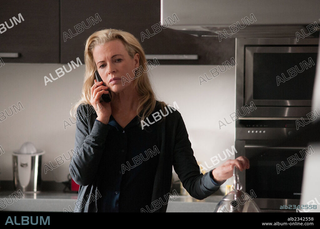 KIM BASINGER in THIRD PERSON, 2013, directed by PAUL HAGGIS. Copyright CORSAN/HWY61.