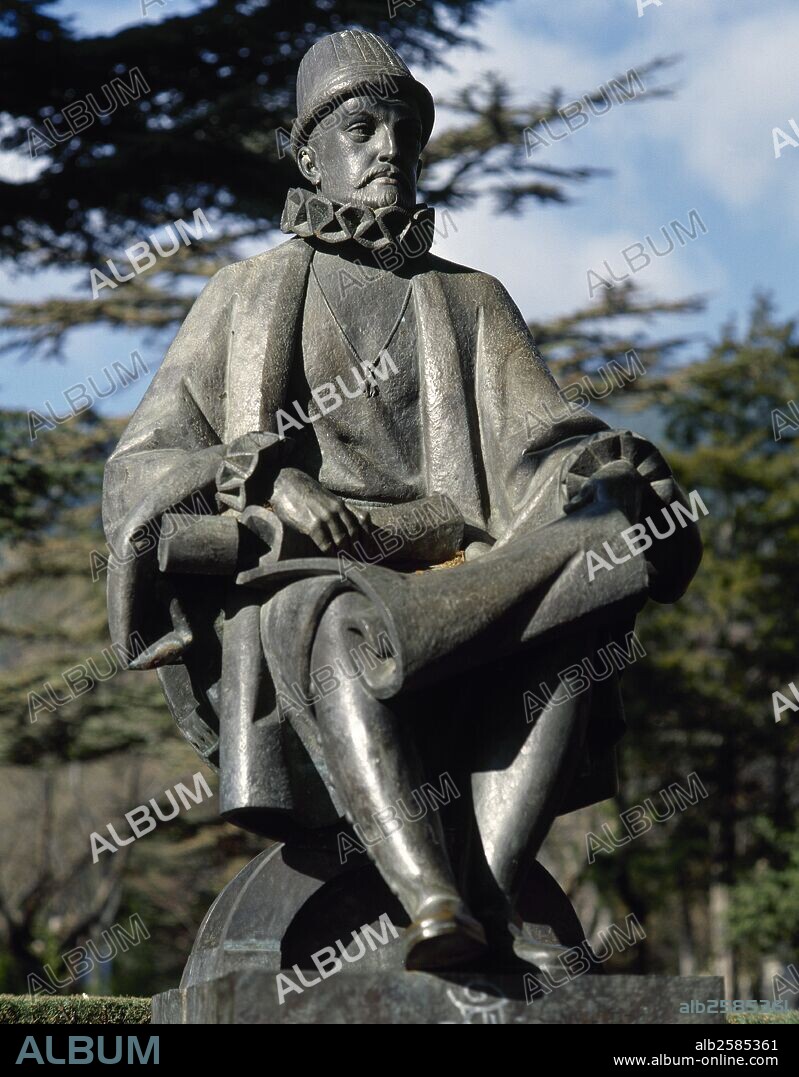 FELIPE II (Valladolid, 1527-El Escorial, 1598). Rey de España (1556-1598) y Portugal (1580-1598), hijo de Carlos I. MONUMENTO dedicado al monarca, mandado erigir por Luís CARRERO BLANCO en 1973. Obra de Fernando Cruz Solís (1923-2003). SAN LORENZO DE EL ESCORIAL. Comunidad de Madrid. España.