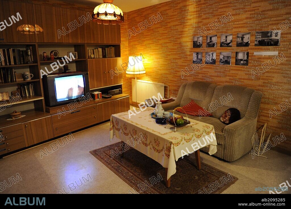 Apartment. Living room. Building P2/12. Prenzlauer Berg. Berlin, 1965. DDR Museum. Berlin.