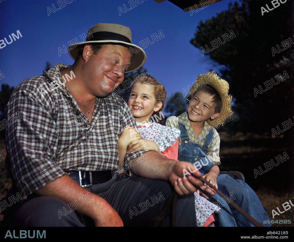BOBBY DRISCOLL y LUANA PATTEN en SO DEAR TO MY HEART, 1948, dirigida por HAMILTON LUSKE y HAROLD SCHUSTER. Copyright WALT DISNEY PICTURES.