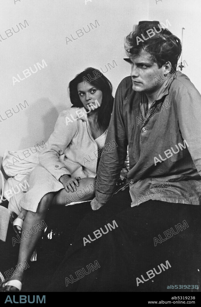 SIX IN PARIS, 1965 (PARIS VU PAR...), directed by CLAUDE CHABROL, ERIC ROHMER, JEAN ROUCH and JEAN-LUC GODARD.