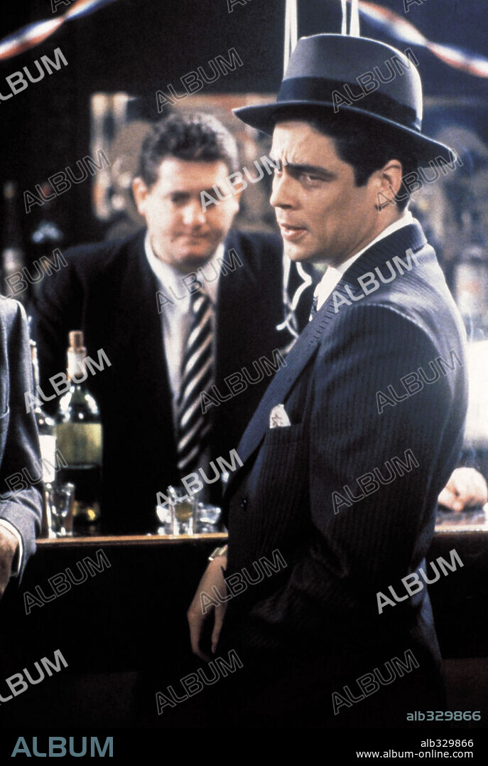 BENICIO DEL TORO and CHRIS PENN in THE FUNERAL, 1996, directed by ABEL FERRARA. Copyright TRI STAR PICTURES.
