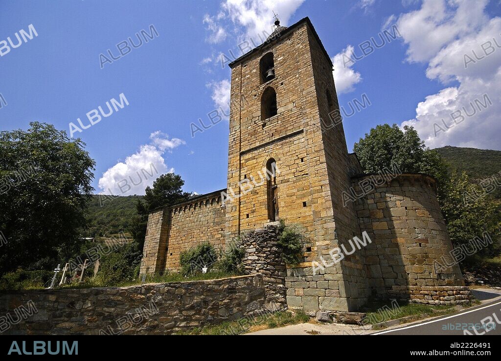 Iglesia romanica de la Assumpció de Coll (s.XI).Valle de Boí.Alta RibagorÇa.Catalunya. España.