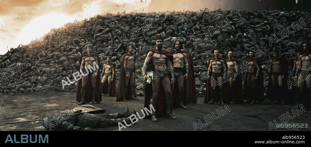 GERARD BUTLER in 300, 2006, directed by ZACK SNYDER. Copyright WARNER BROS. PICTURES.