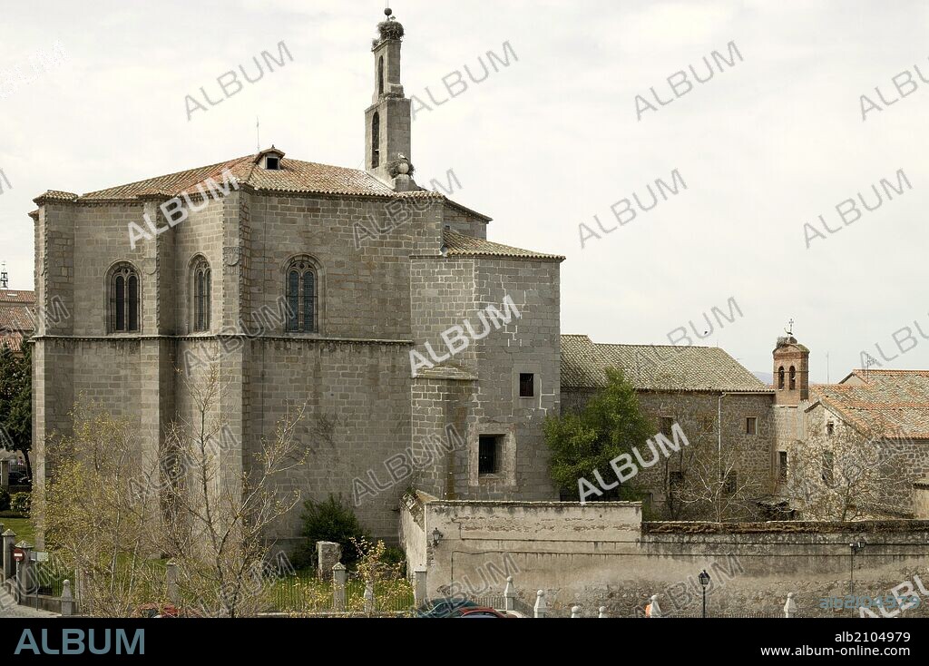 CAPILLA DE MOSEN RUBI DE BRACAMONTE. FUNDACION DE DOÑA MARIA HERRERA. VISTA GENERAL.