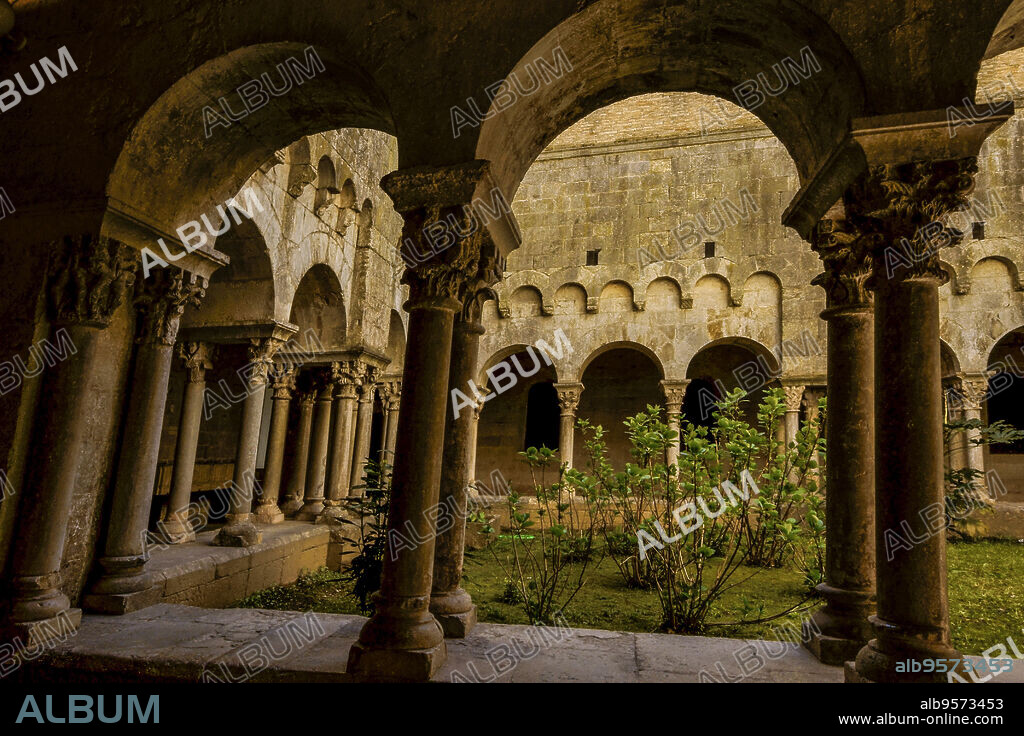 Monasterio romanico de Sant Pere de Galligants (s.X-XII). Ciudad de Girona.Girona.España.