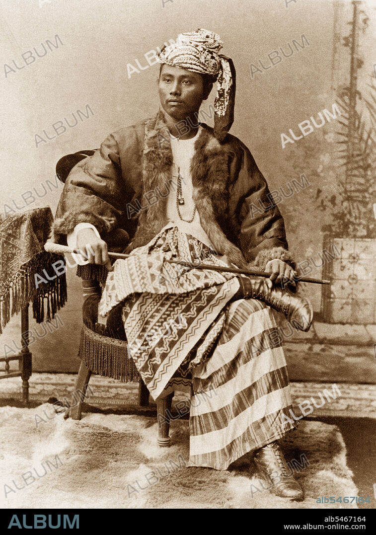 Located in the northeast of the country, Shan State covers one-quarter of Burma's land mass. It was traditionally separated into principalities and is mostly comprised of ethnic Shan, Burman Pa-O, Intha, Taungyo, Danu, Palaung and Kachin peoples. The ethnic Tai-Shan people are believed to have migrated from Yunnan in China. The Shan are descendants of the oldest branch of the Tai-Shan, known as 'Tai Long' (Great Tai) or 'Thai Yai' (Big Thai). The Tai-Shan who migrated to the south and now inhabit modern-day Laos and Thailand are known as 'Tai Noi' (Little Tai) or 'Tai Nyai'. The Shan have inhabited the Shan Plateau and other parts of modern-day Myanmar as far back as the 10th century CE. The Shan kingdom of Mong Mao (Muang Mao) existed as early as the 10th century CE but became a Burmese vassal state during the reign of King Anawrahta of Pagan (1044-1077).