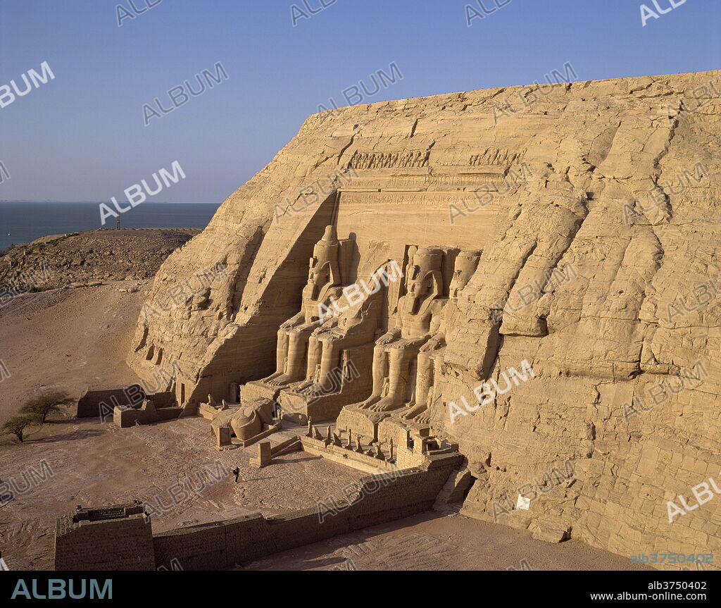 Great Temple of Ramses II, Abu Simbel, UNESCO World Heritage Site, Nubia, Egypt, North Africa, Africa.
