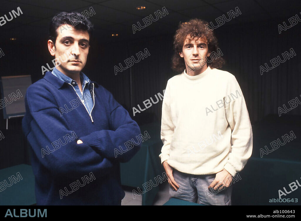 El Ultimo de la Fila, grupo musical de pop rock español formado por Manolo García (vocalista) y Quimi Portet (guitarrista).