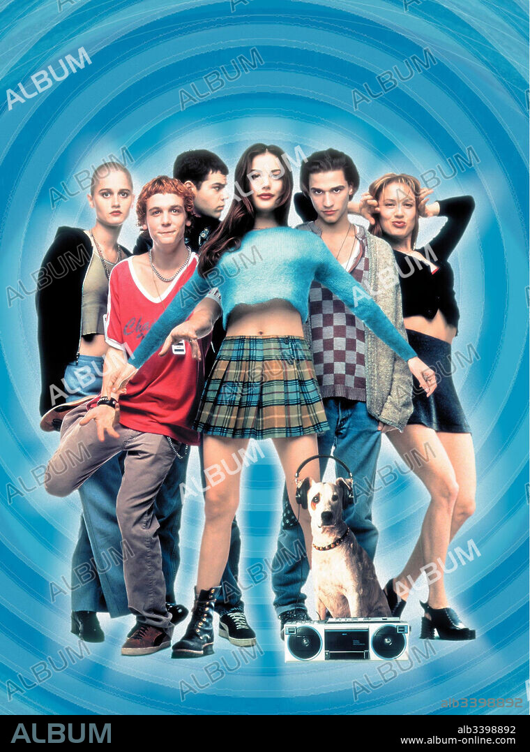 ETHAN EMBRY, LIV TYLER, RENEE ZELLWEGER, ROBIN TUNNEY and RORY COCHRANE in EMPIRE RECORDS, 1995, directed by ALLAN MOYLE.