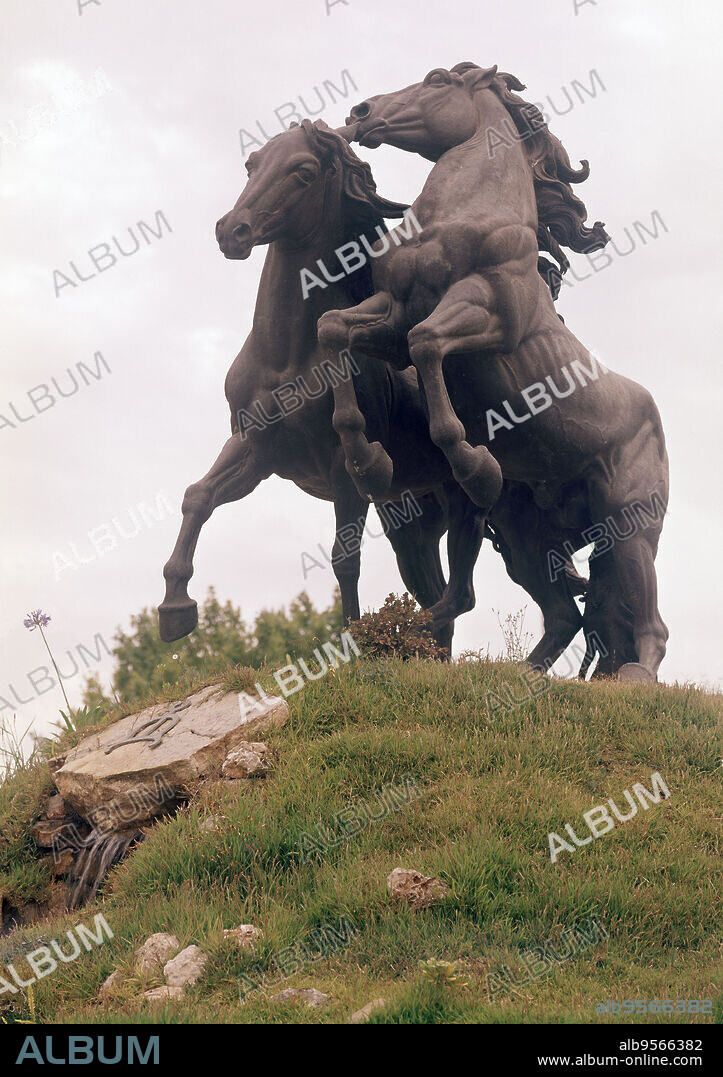 ANTONIO NAVARRO SANTAFE (1906-1983). MONUMENTO AL CABALLO - 1970.