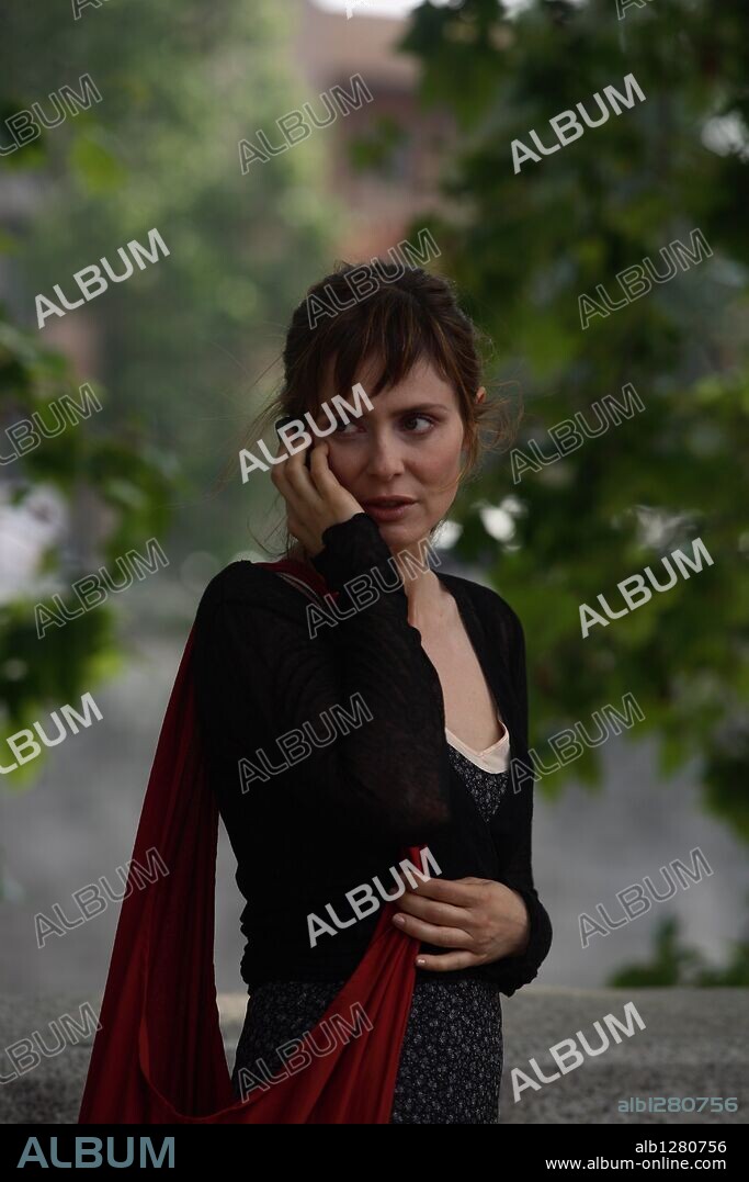 AITANA SANCHEZ-GIJON in PARLAMI D'AMORE, 2008, unter der Regie von SILVIO MUCCINO. Copyright CATTLEYA.