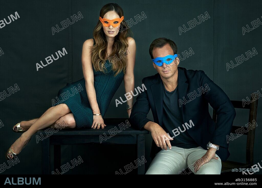 MEGAN FOX and WILL ARNETT in TEENAGE MUTANT NINJA TURTLES, 2014, directed by JONATHAN LIEBESMAN. Copyright PARAMOUNT PICTURES.