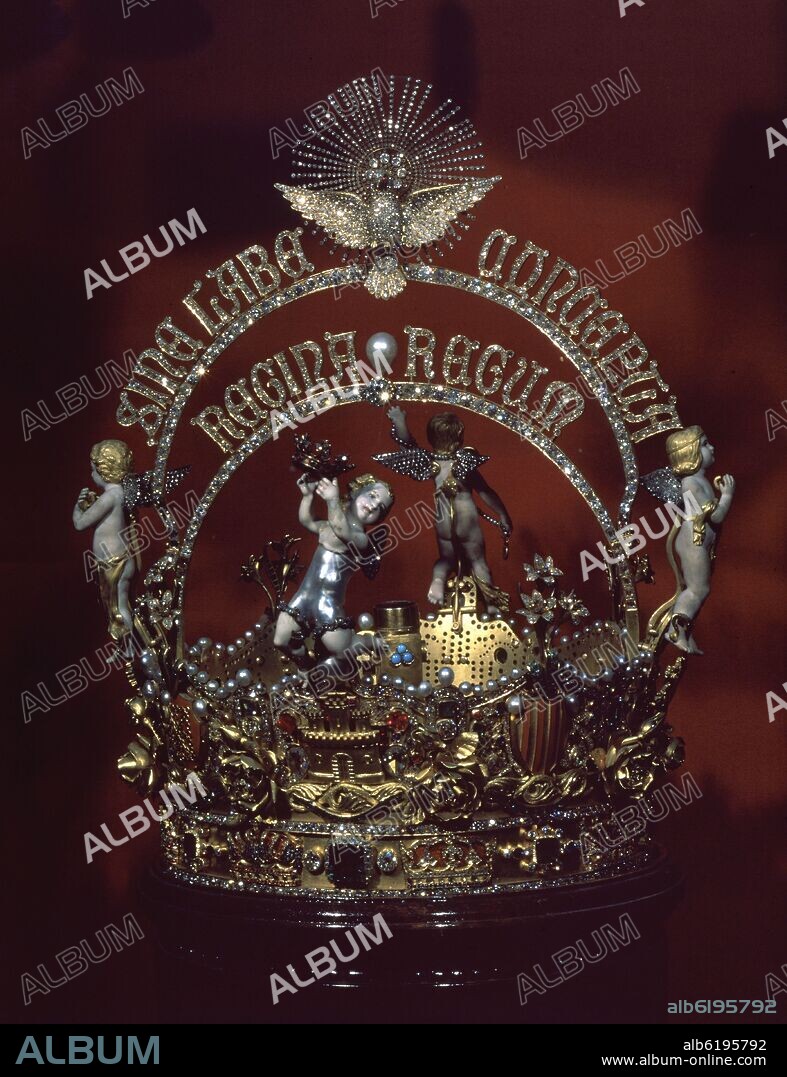 CORONA DE FILIGRANA DE LA VIRGEN DE LOS REYES.