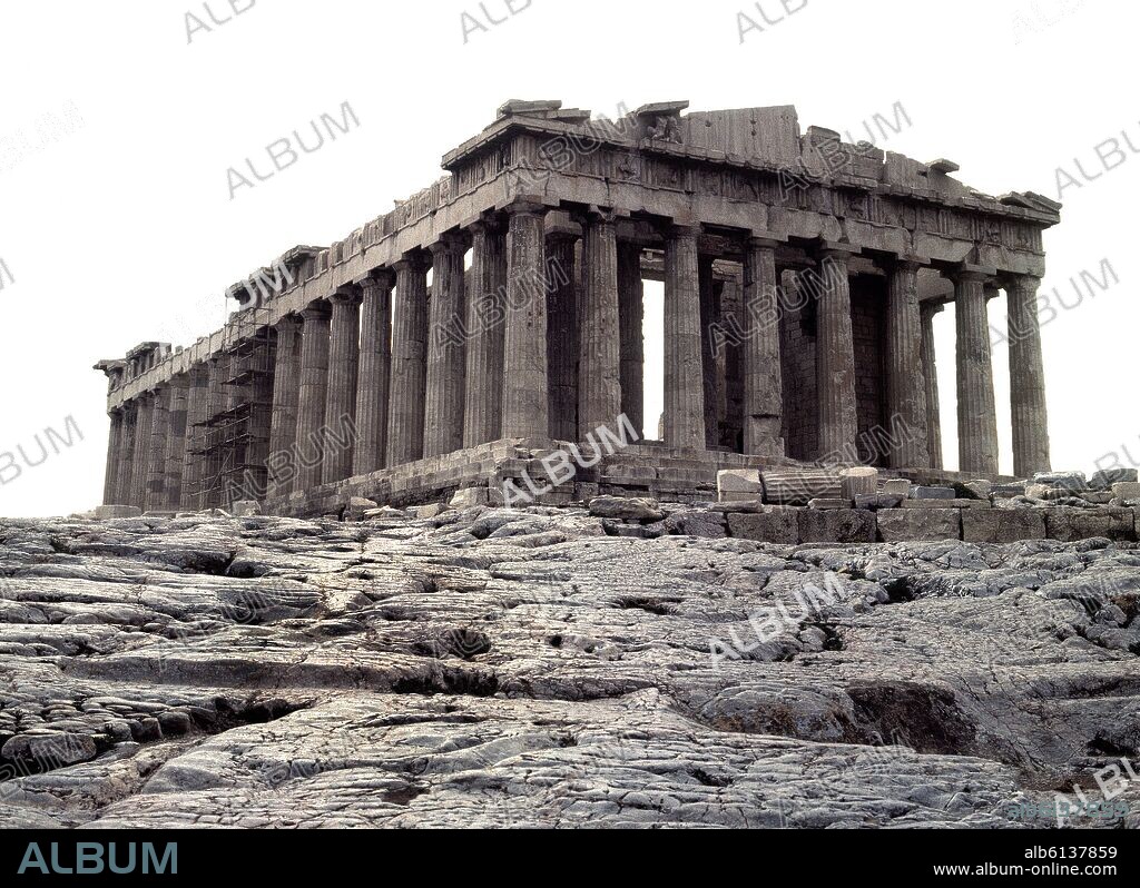EL PARTENON - TEMPLO DORICO CONSTRUIDO EN LA ACROPOLIS DE ATENAS Y DEDICADO A ATENEA PARTHENOS - SIGLO V AC.