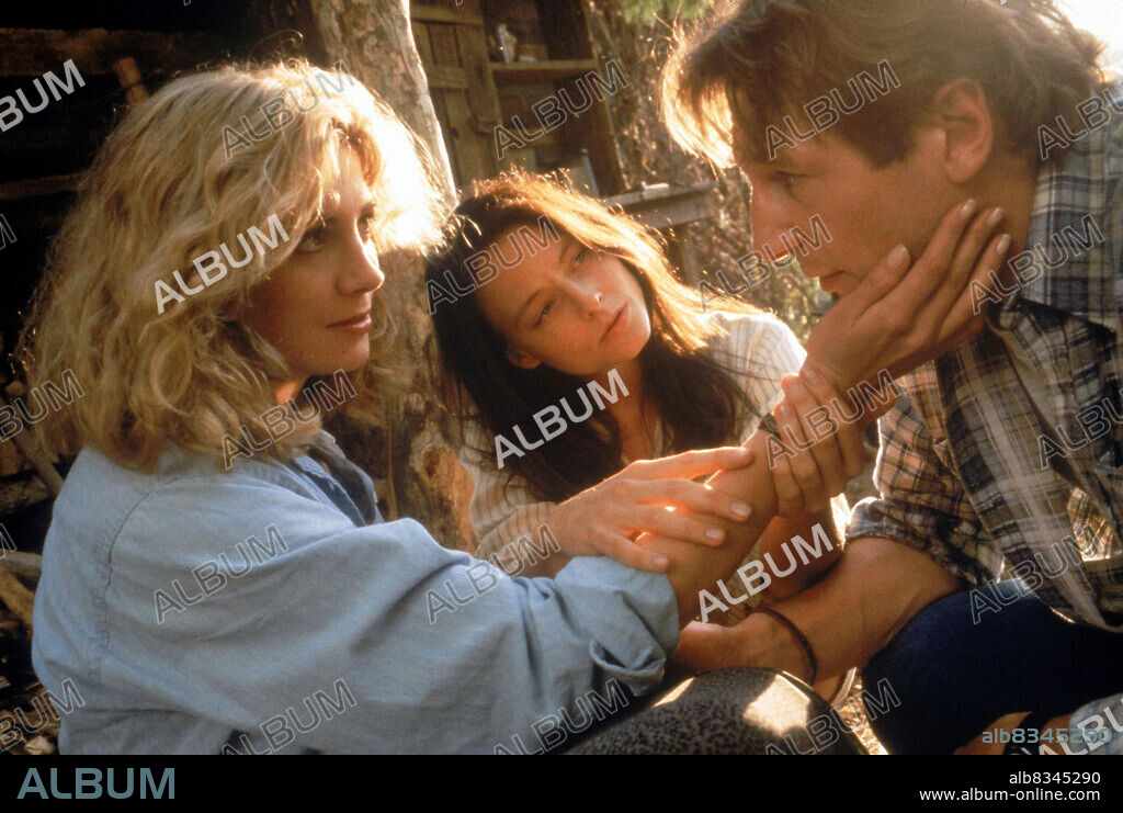 JODIE FOSTER, LIAM NEESON und NATASHA RICHARDSON in NELL, 1994, unter der Regie von MICHAEL APTED. Copyright POLYGRAM.