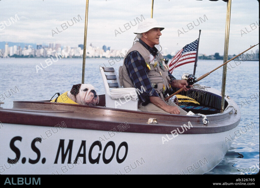 LESLIE NIELSEN en MR. MAGOO, 1997, dirigida por STANLEY TONG. Copyright WALT DISNEY PRODUCTIONS.