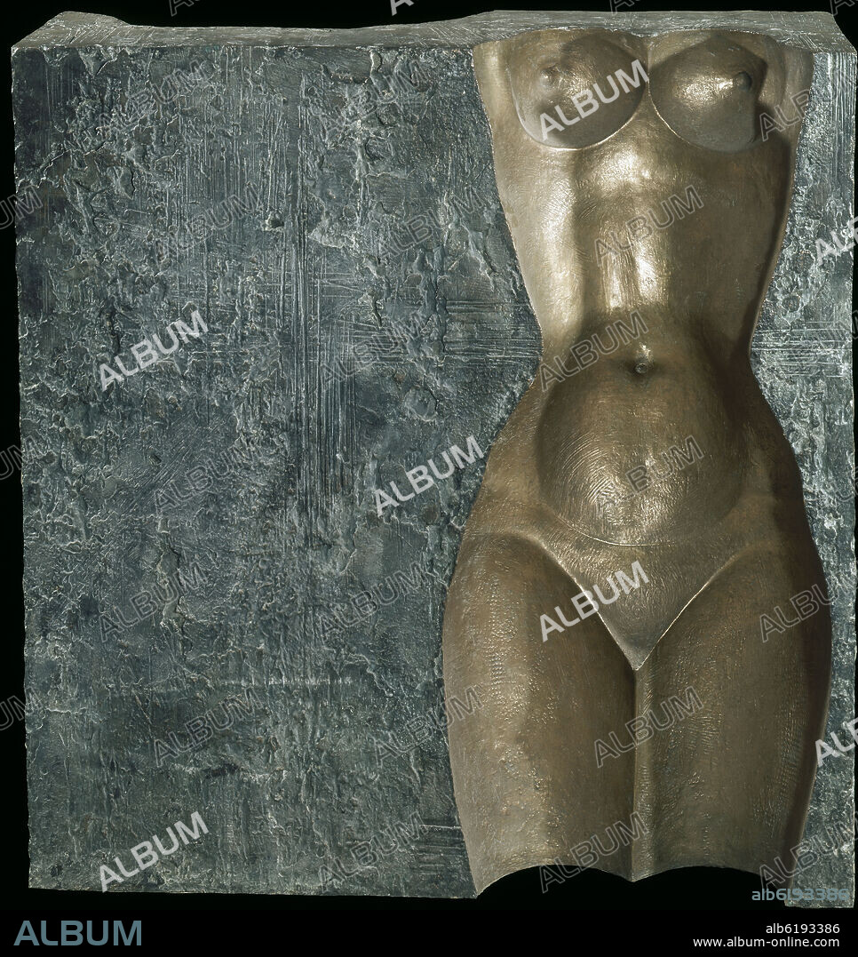 JOSEP MARIA SUBIRACHS (1927-2014). ESCULTURA-TORSO DE MUJER-BRONCE-1972.