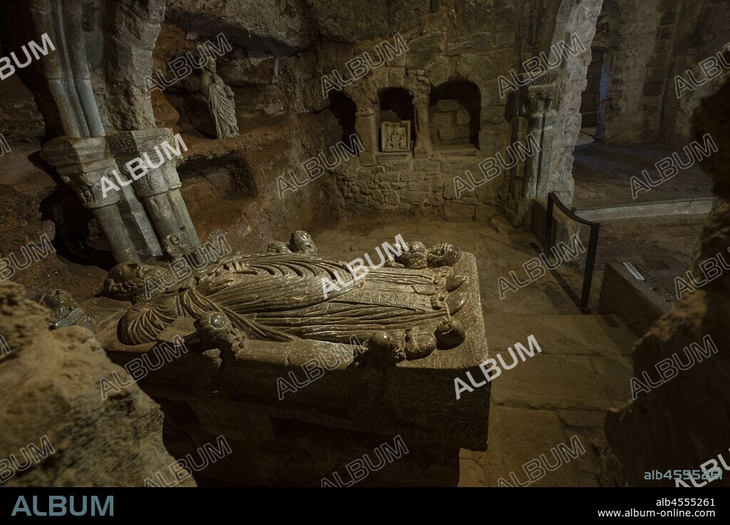 Cenotafio de San Millán. Siglo XII, Monasterio de Suso, San Millán de la Cogolla, La Rioja, Spain.