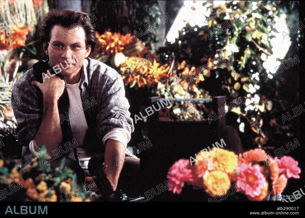 CHRISTIAN SLATER en MIL RAMOS DE ROSAS, 1996 (BED OF ROSES), dirigida por MICHAEL GOLDENBERG. Copyright NEW LINE CINEMA.